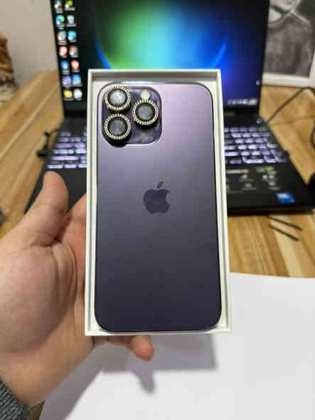 السلام عليكم ايفون ١٤ برو ماكس ذاكرة ٢٥٦ بطارية ٨٠ شرق اوسط ملحقات كارتونة مطابقه  الجهاز نظيف جداً بدون فتح بدون تبديل بدون اي ضرر كلشي شغال بي 
السعر ٩٠٠ الف وبي مجال حك الجيه
مكاني بغداد - ابو غريب 
***********
