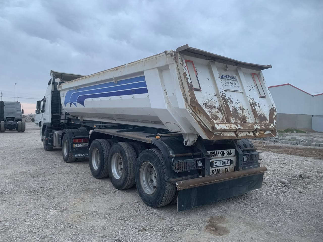 فالفو FM/450 كير اوتماتيك تريلة قلاب بودي ماكنيسان 3 محاور دبل تاير تخم تاير جديد سنوية ورقم جديد سيارة حيل نظيف وبدون صبغ وكير ومحرك واكسل وشاصي بشرط وشرط التحويل 

موديل / 2012

السعر / 440$

اوقات الاتصال من ساعة 9:00 صباحاً حتى ساعة 8:00 مساءاً

***********

***********

***********

عنوان / كركوك معارض شارع المطار مقابل جسر واحد حزيران قرب محطة الانوار

@إشارة
