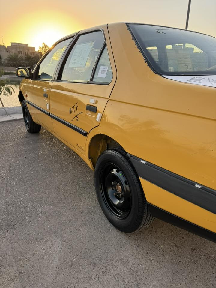 سلام عليكم للبيع جي الكس موديل ٢٠٠٩ كير محرك حلوات تخم تاير صدر مامي خلفي جديد لا ضربه ولا تبديل صبغ شي بصيط سياره جاهزه متعوب عليها حيل مصفره هيئه وغرامه تحويل مباشر سعر ٢٩ وبيها مجال الشراي ‭٠٧٧٢ ٣٢٩ ٧٣٥٣‬ مكاي بغداد
