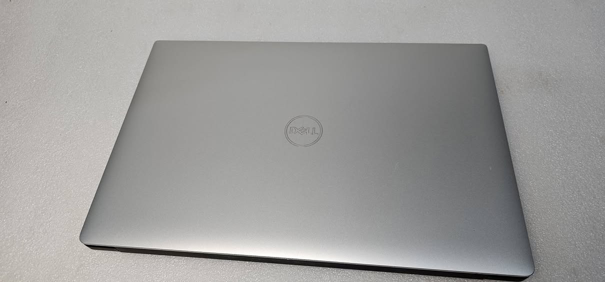 Dell 5540 precision 🔥✨جمال
اسعارنا انسب وافضل اسعار💰

core i 7 جيل تاسع
Ram 32
SSD 512
شاشه 4K💎
كارت شاشة خارجي 4Gb

نوع كارت T1000
------------------
البطارية ممتازة 
اللمس ممتاز
النظافه فول 
المراسله على الخاص او على الرقم ***********
