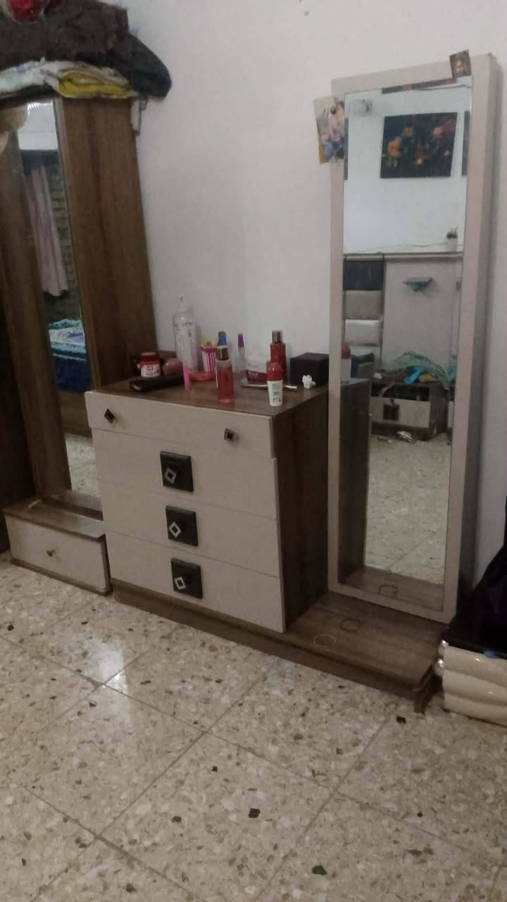 غرفه تركي 6 قطع فقط سجه جراره ضراره 200وبيه مجال الشراي  مكانه بغداد الجديده


**إذا كنت صاحب هذا الإعلان وتريد حذفه لأي سبب، رجاءا أرسل رسالة إلى الدعم الفني**