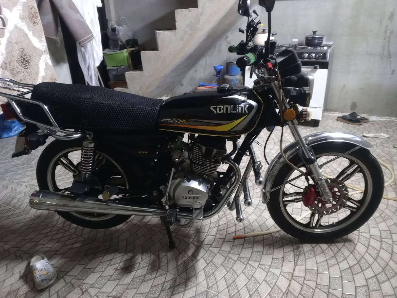 دراجه سونيك 2023 دراجه حيل نظيفه نظافته مثل ال 25 دراجه شقد ما تقول نظيفه ما مستعمله هوايه دراجه لا محرك مفتوح ولا ابي صرف منافيس بلادي وياه دراجه كلها على بلاد انطيك اياه بشرط السعر 600 بمجال بسيط مكاني كركوك***********
