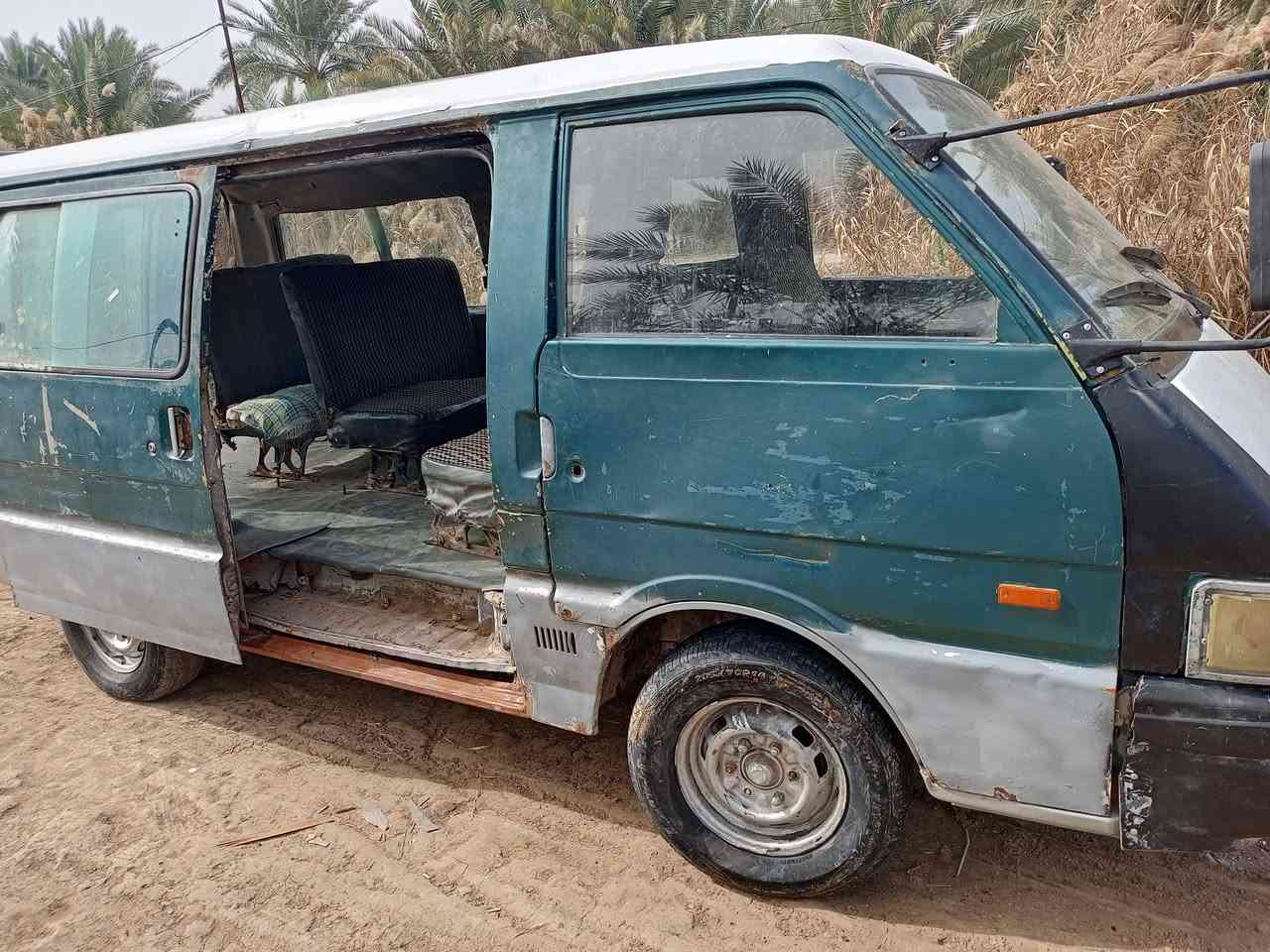 كيا بستا 94بغداد مصفره ماعليه دينار رقم الماني 25$ بيه مجال  صاحبه بالكاظميه ماواصله. بيه خط بياع باب المعظم
***********
