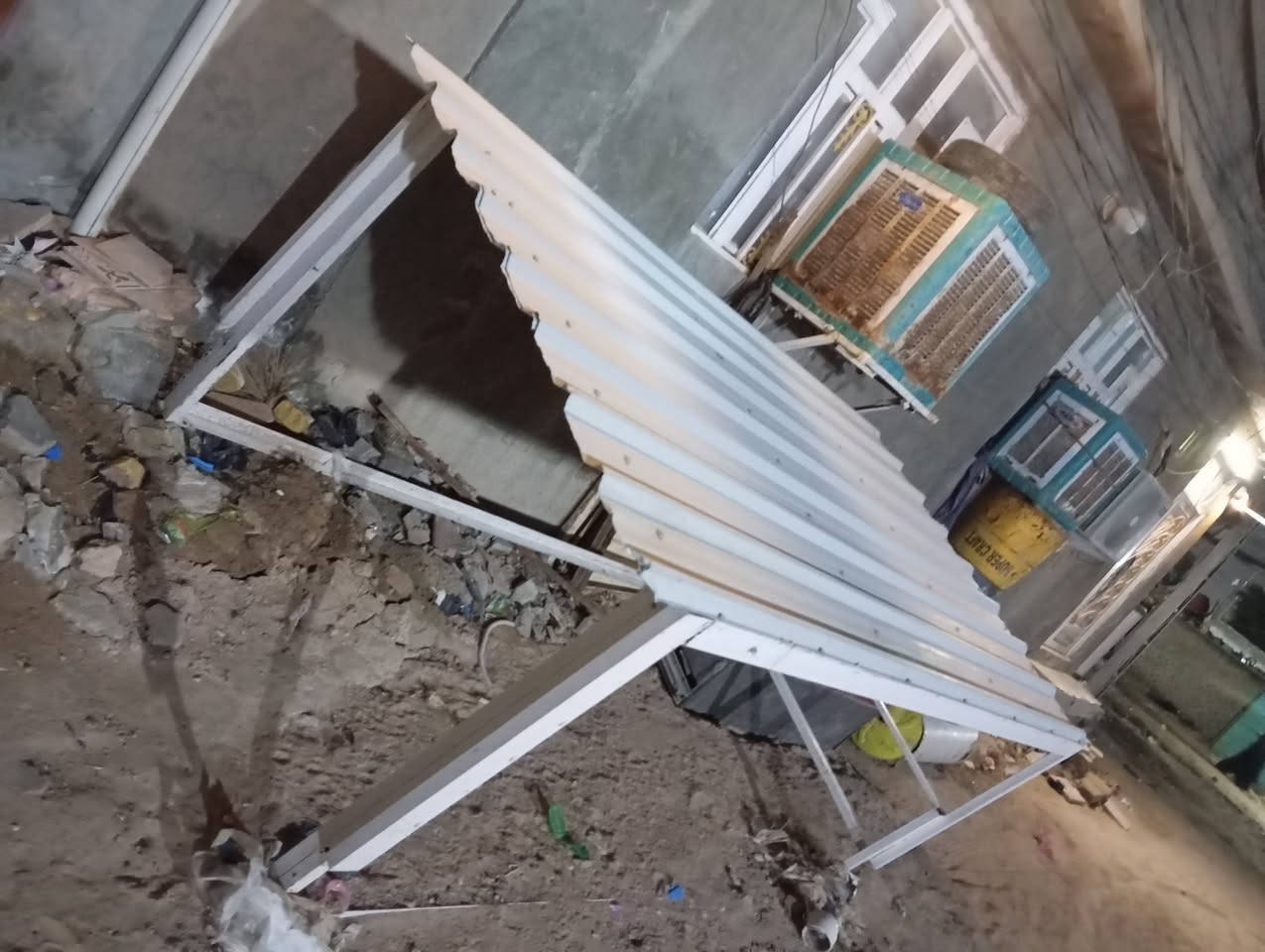 عماريه مال كيه نثيه تسكام ثقيل كله حديد
سعره150الف مكان النجف 
***********
