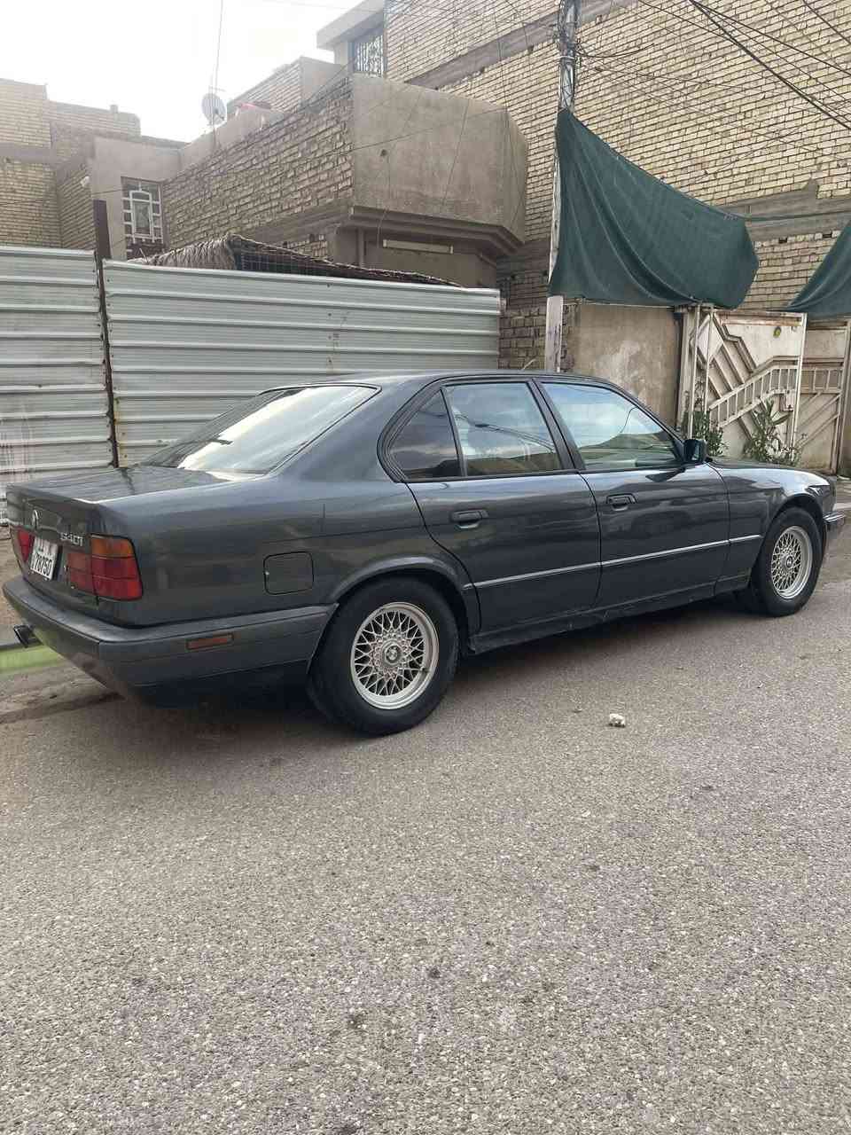 السلام عليكم شباب بي ام حجم 540 اصل بليته وسنويه رقم بغداد بسمي سياره جاهزه كير مكينه صدر تبريد تايرات كهربائيات كله شغال سعر 78 وبيها مجال قليل مكاني بغداد الحريه ***********
