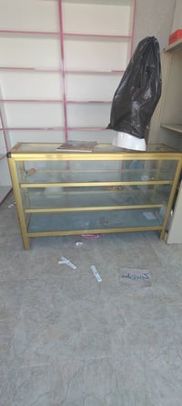 باترينه رفوف عدد 7 سعر القطع 60 الف باترينة جام خانه 80الف باترينه صغي...