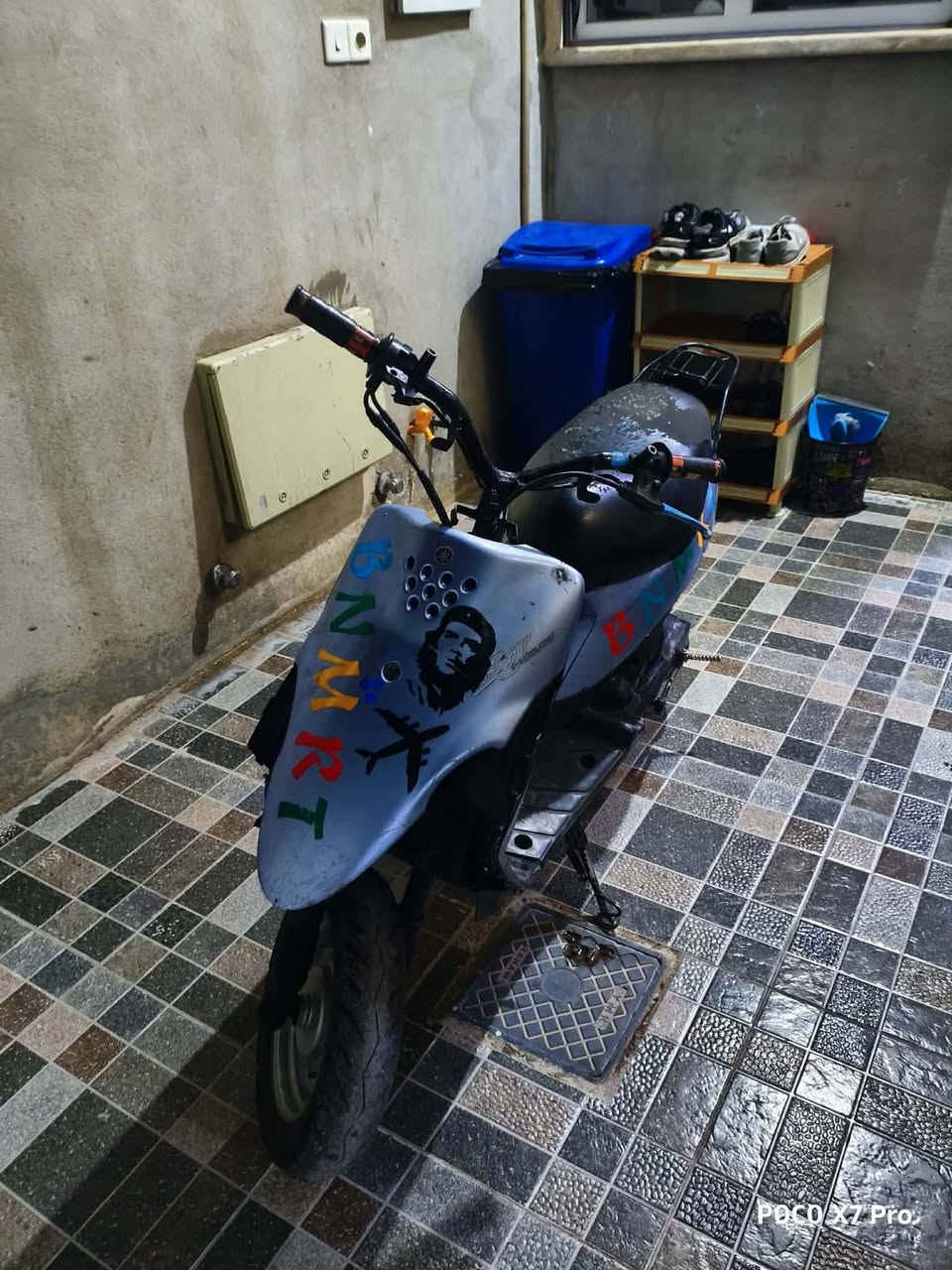 للبيع نحله تسعه اضروف تحريكه معدل نار  مكينه معمره مره وحده ويرمنيه شغاله كشن مغلف جلد جديد المطور كدام العين نضفتو  السعر 300وبيه مجال مكاني الموصل حي النور قرب دانيه ماركت  الخاص مفتوح او عل رقم الهاتف واتساب  ***********رجان مو شراي لا تكسر
