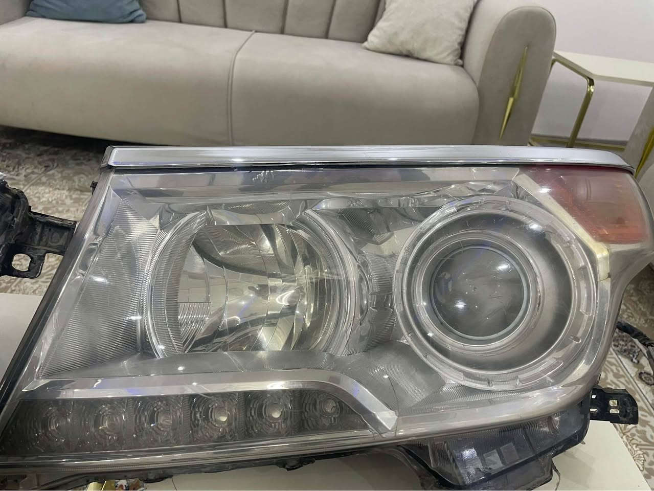 لایتی وەنەوشەی بیلادی بۆفرۆشتن
بۆ مۆدێلی 2012 بۆ 2015 ئەبێت
نیکڵەکەی پێوەماوە
بێ درزو شکاوی
نرخی ٣٠٠ دۆلار و مەجال
شوێن پیرەمەگروون 
***********
***********
گەیاندمان هەیە السليمانية, العراق
