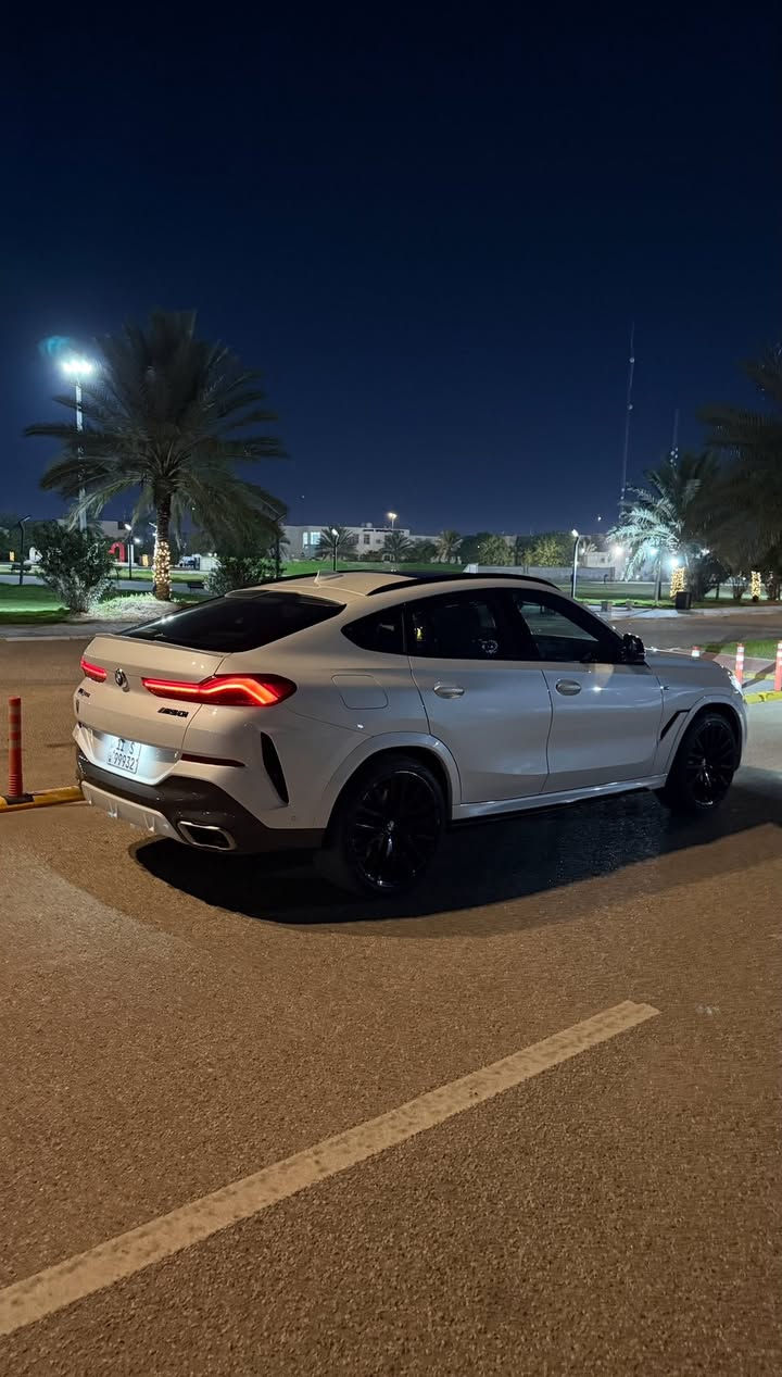 سلام عليكم 
للبيع  2021 bmw x6 m50i وكالة العروش رقم بغداد باسمي 
فول مواصفات اعلى مواصفات بيها 
Individual فول 
بدون اي نقص 
مكفوله 
محرك 8 سلندر 4.4 توين باور توربوا 
السياره جديده جدا بدون اي نواقص  
مكانها كربلاء
السعر 59,900$ وماكو هيج سعر بكل العراق  
***********
