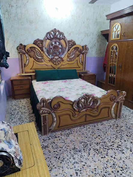 دار للرهن  ... مساحة 200 متر  
رهينه 20 مليون قفل مدة سنتين 
الموقع ... سايدين المطار خلف مدرسة سما بغداد الاهليه 
يحتوى على ... غرفتين وصاله ومطبخ واستقبال وصحيات ومكشوفات وطارمه . للاستفسار *********** 
كلوله من طرف علي علي أمانة ابو فاضل
