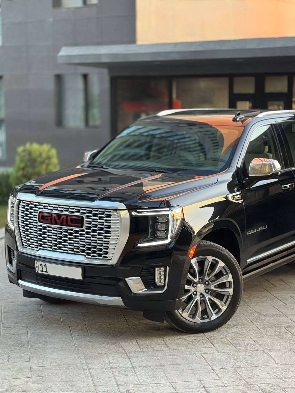 السلام عليكم ‎
للبيع فقط
للبيع  يوكن جمسي دينالي  خليجي وكالة المنصور
مغلفة ppf ضمان 10 سنوات

السعر مناسب  485 ورقة وبيها مجال بسيط 

 السيارة موديل 2022

الموصفات

داخل ابيض ملكي منفصل vip
جكات
دخول ذكي
دوس كهرباء
5 كامرات
داتو شو
حساسات امامي خلفي
ردارات امامي وخلفي مع نضام مانع التصادم التلقائي
شاحنه لاسلكي
بانوراما 
لايت led زنون
صندوك كهرباء 
فوريل
اضمة قيادة متعددة
دبل اكسل 
وباقي موصفات الدنلي معروفة فول مواصفات

سيارة ماشية 65 الف

رقم بغداد سنوية باسمي شخصيآ

السيارة مكفولة كفالة عامة مو الصبغ والتبديل بيها مكانين صغار bdr ممبين نهائي السيارة مغلفة ppf  ضمان 10 سنوات لا شخوط ولا رصعات ولا نكراش بحالة الوكالة 

مكان سيارة بغداد 

للاستفسار. ‭0783 819 9707‬
