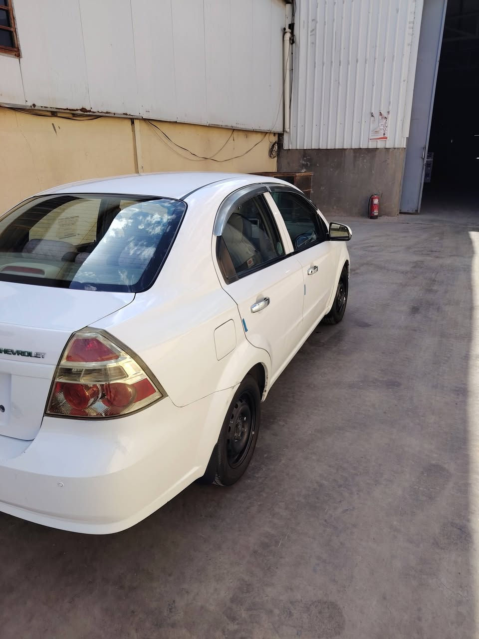 السلام عليكم رمضان كريم افيو موديل 2009 وارد خليجي مكينه مفتوح مو مسكر مكينه اوكير وحداده اوتخم تاير تبريد تدفئه كله بشرط السياره كفاله عامه من ضربه بيه مكانات صبغ بالحزام يعني مو احزام دوشمه جديده ارضيه جلد سنتر لوك ريمون السياره استخدام شخصي ماشيه 485 الف رقم نجف ألماني بأسمي السعر 73 بيه مجال بسيط للاستفسار *********** مكان السياره كربلاء اخوان غير متواجد على الفيس
