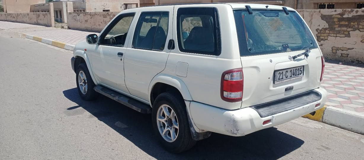 السلام عليكم بافندر 2002 رقم سليمانيه السعر 68 وبيه مجال مكينه 3500 حاويه كير مكفول مصبوغه جماليه المكان ديالى رقم ***********
