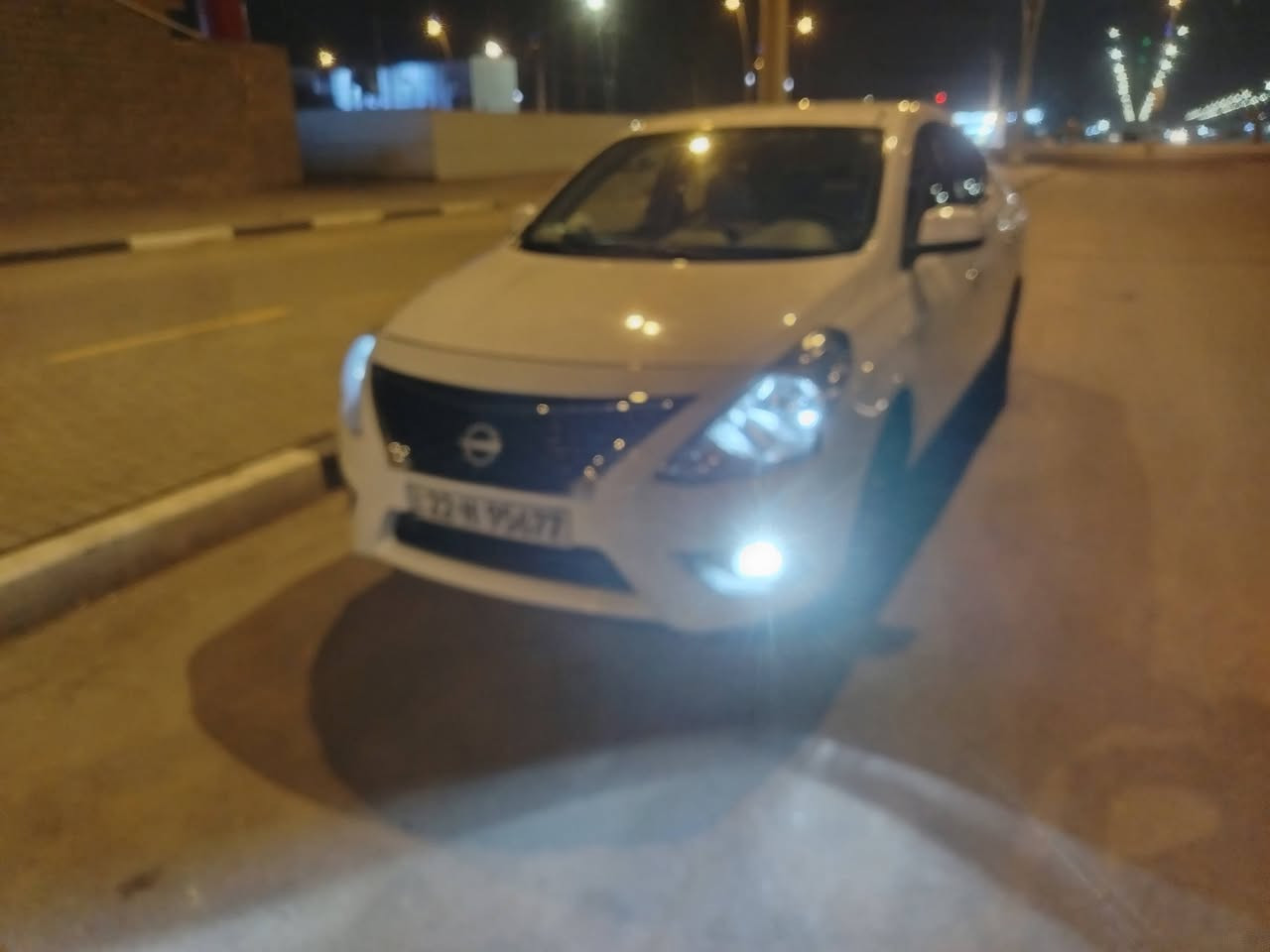 مرحبًا سني موديل ٢٤ هندي اصلي شباك جديد السعر ١٢٦ ماشيه ٤٠ الف وقابل للزيادة تخم تاير حداديه كلهه جديد بيهه شبر بارد يم اليت والباقي كفاله سياره جاهزه متوشم كاعيه كشنات وصندوك لايت زنون فول للخير مكان السياره بصره المركز رقم ***********
