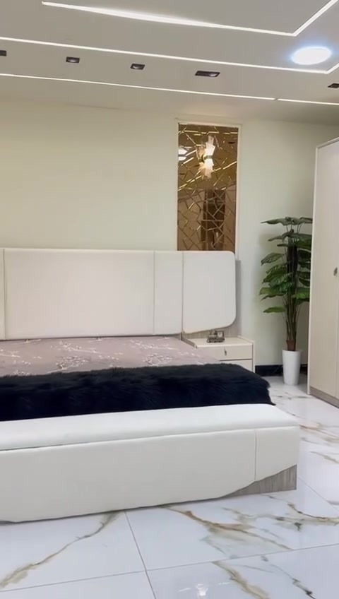 *أجمل موديلات المودرن في السوق*

*موديل        موستنك        بشكله الجديد*

*10 قطع             كنتور ملحق 330*

❇️ قياسات ضخمه 
❇️ ميز تواليت عملاق
❇️ اللون الجديد المتميز 
❇️ السرير والشازلونه مخزن
⭕️ زجاج برونزي مطلي   و   *مطّرش*

❇️ إناره بالكومديات   *LID* ✨✨✨

❇️ المصنع الأصلي 
❇️ برغي وجوي حديد    🔩🛠️

💰 *السكه ثلاثيه المراحل*

💰*أطراف الغرفه كلها 📐 45*

☄️ *قماش خاولي*

☄️ يدات حديد

🆘  *أرضيات وخلفيات بلوك بالكامل*

•             *مليون و 560


**إذا كنت صاحب هذا الإعلان وتريد حذفه لأي سبب، رجاءا أرسل رسالة إلى الدعم الفني**