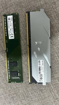 رام DDR4 • ٨ جيجا • ٤ جيجا