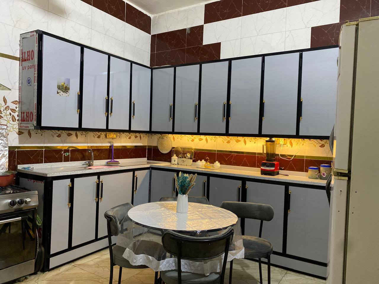 البيت طابو طابقين الطابق الاول غرفه صاله واستقبال وحمام خارجي وداخل البيت ومطبخ ومنور الطابق الثاني غرفتين صاله حمام سطحين المساحه 110 العنوان الفداء شارع ابو لبنان قرب الدوريه https://chat.whatsapp.com/Kp2fkAVstQoIhPqPx9DKpQ . الاتصال على. 💥⚜️💥 اتصل على الرقم او مراسلة الصفحه خاص 👆🏻
___________💚💥تريد عقارك ينباع ماعليك سوئ المراسله والباقي
 علينه ⚜️ 💥

 ___________________________

💙️ #للاعلان عن العقار الخاص بك او للمزيد من الاستفسارات إتصل على الارقام التاليه‏‪‏‪***********‬‏
