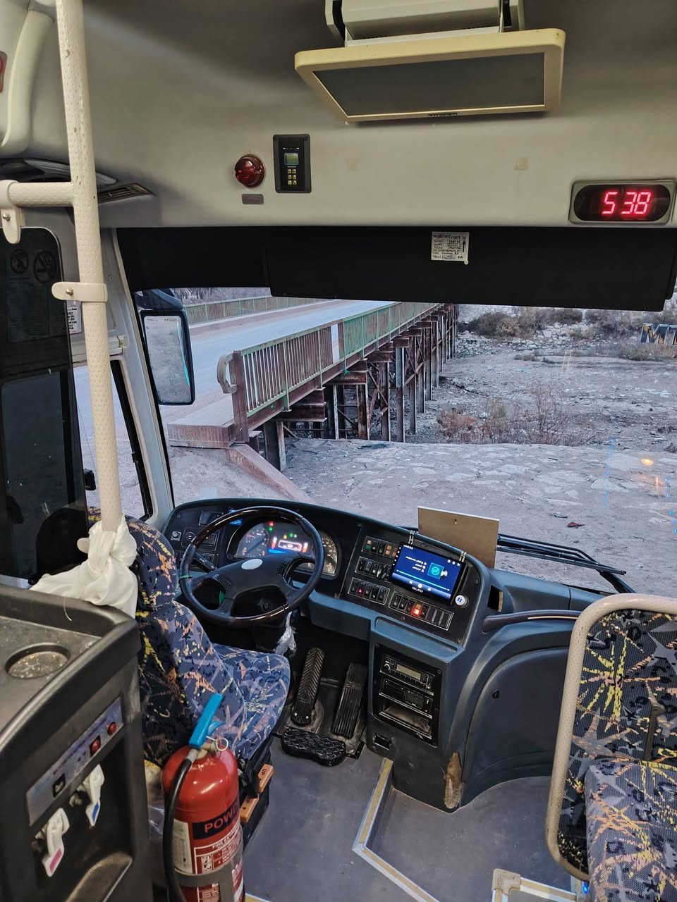 السلام عليكم باص هايكر 40 نفر السياره جاهزه من كلشي السعر خاص
***********
