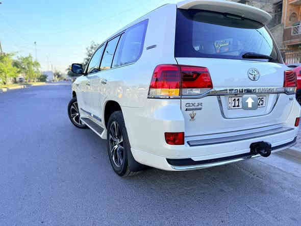 السلام عليكم
لاندكروز 2021 بحريني اصلي مكفولة كفالة عامه ماشية 93 الف فول 1/1
مواصفاتها
8 ايرباكات 
كشن 3 حركات
3شاشات 
كشنات جلد
رقم بغداد دولي 
تحويل ثاني يوم
السعر 580$ وبيها مجال بسيط للاستفسار الاتصال
***********
