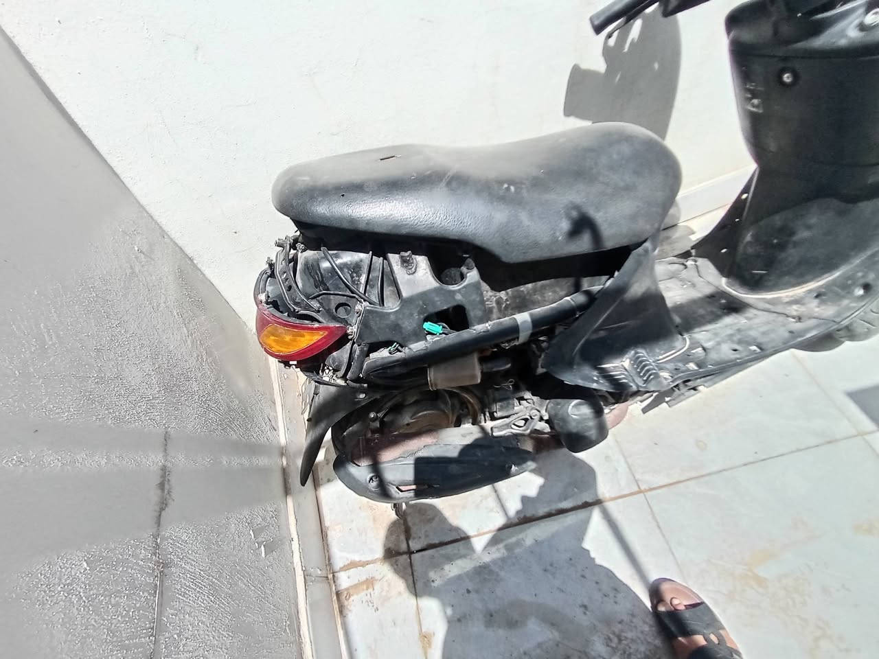 فراشة للبيع نجف
مكينته بيه صوت كلجات
سوادات كامله مثل ماتشوف بالصورة
شلعه مابيه معدل طياره شرط 
هندر واحد تشتغل شرط 
ابيع كوم حديد ١٧٥ وبيه مجال  
ماعدك تعال اخذه بلاش 
 *********** واتساب
