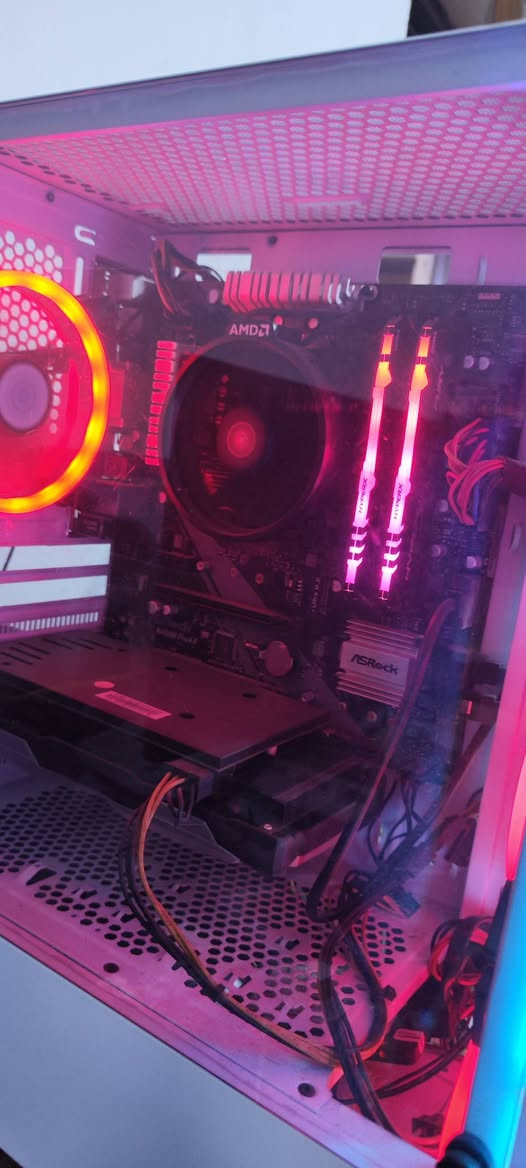 السلام عليكم حاسبه للبيع  
موصفات 
Ryzen 5 3500
M.b b450 asrock 4f pro
Ram 16 hyperX 3000hz rgb
Ssd 1tb
Power s 500 deepcool

Gpu rx 580 8gb
Case. Gaming  شبه جديد 
الغراض بيهن حتى كراتين اكو وياهن مثل الكيس وغيرها ابيع لين مستخدمتهه بسبب الانشغالات وماعرف سعرهه اشوف اعلى سعر يندفعلي مكاني بغداد الدوره متوفر توصيل


**إذا كنت صاحب هذا الإعلان وتريد حذفه لأي سبب، رجاءا أرسل رسالة إلى الدعم الفني**