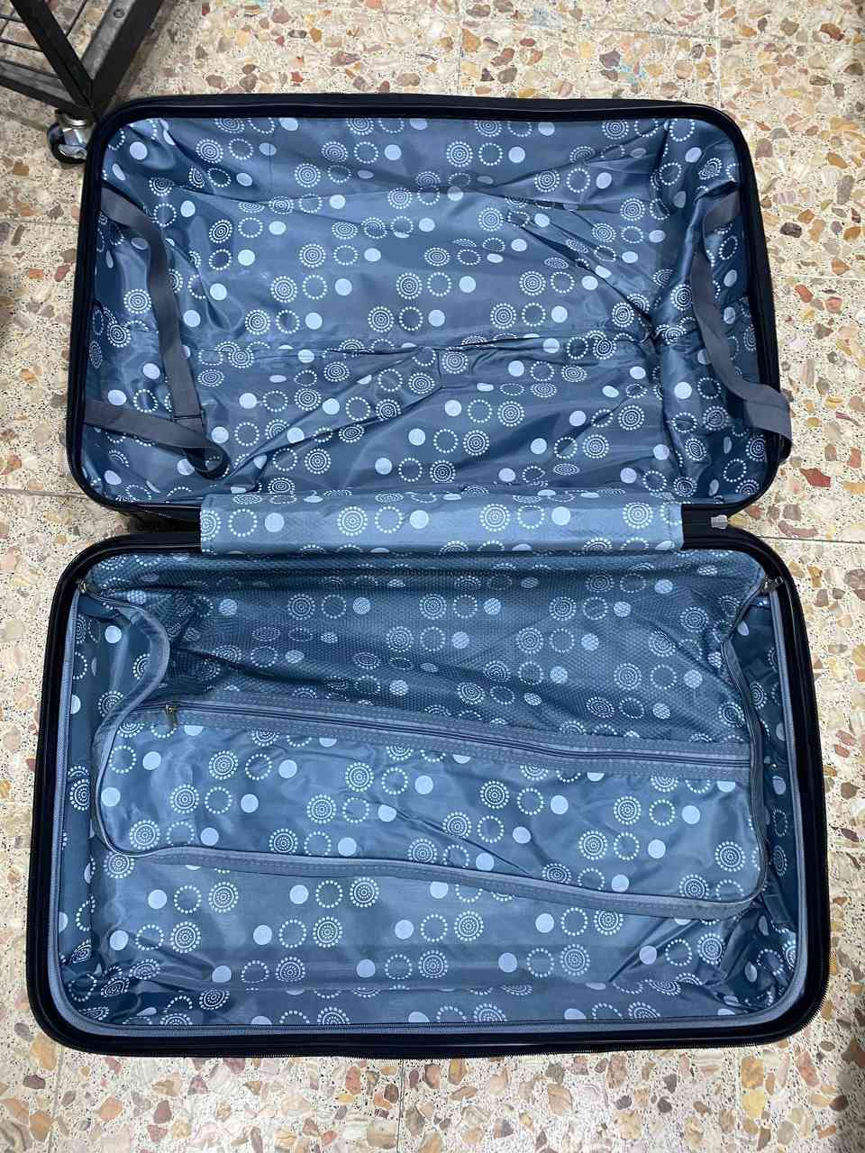 جنطة سفر  بهذا الجمال
الطول70

العرض 40

السعر 25


**إذا كنت صاحب هذا الإعلان وتريد حذفه لأي سبب، رجاءا أرسل رسالة إلى الدعم الفني**