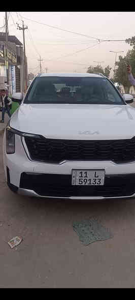 السلام عليكم للبيع سياره سورنتو 24 محرك 6 سلندر ماشيه27 الف كامل مواصفات ما عدا الفتحه مكفوله ماعدا شخط شبر خلف باب السايق ع حطت ما معمر والسعر  ع خاص او اتصال ع الرقم ***********
