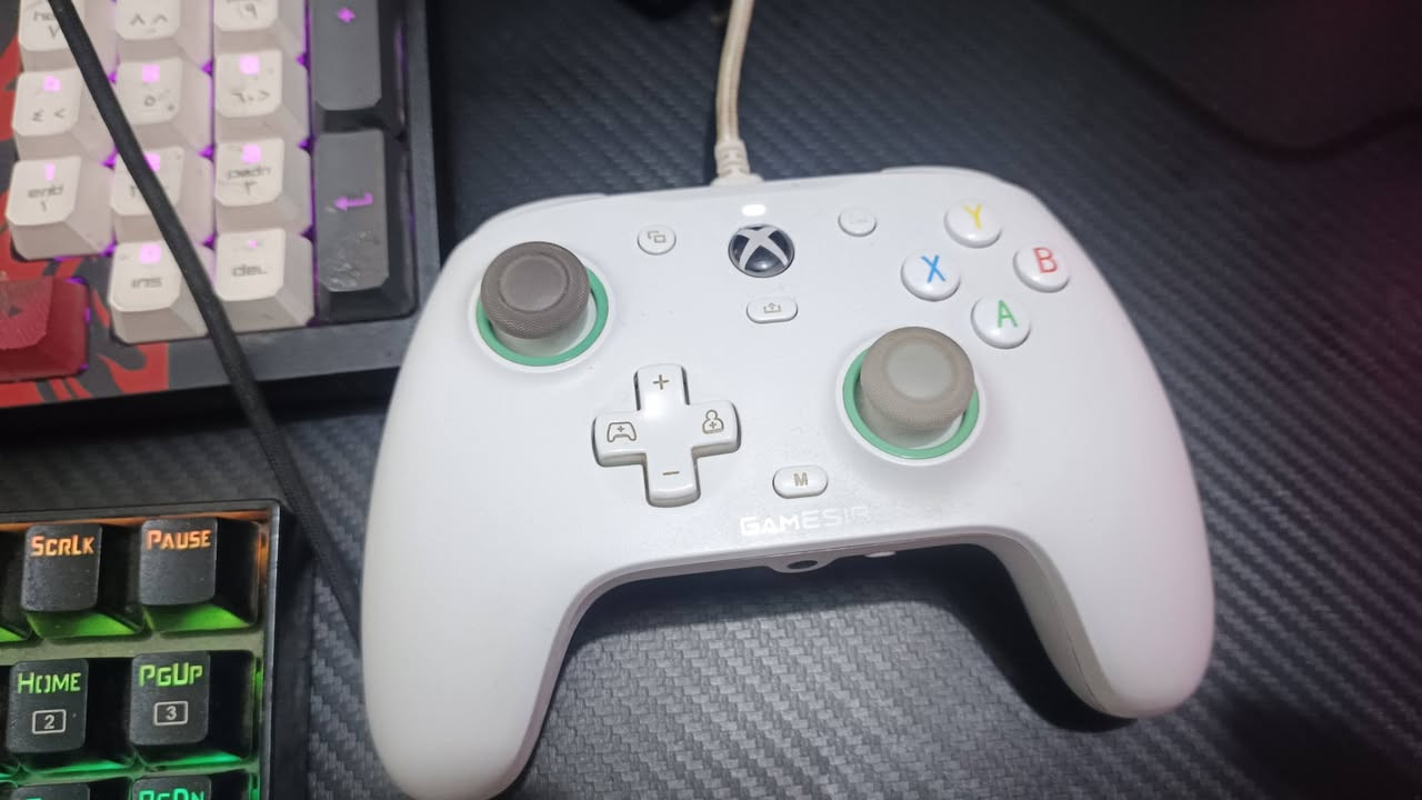 السلام عليكم pc للبيع
المواصفات:CORE I5 12400F مبرد غازي دبل مروحة
RTX 4060 8GB ASUS
32GB RAM WHITE WITH RGB
M.2 1TB GEN3
M.B H610 
PSU 650 WATT شركه aigo

MONITOR SAMSUNG ODYSSEY G4 240HZ 1MS FHD 27INCH 
MOUSE RED DRAGON 
KEYBOARD BLOODY+KEYBOARD REDRAGON
MOUSE PAD 90*40
CONTROL GAMESIR
speaker redragon 
يوبي اس 1500va
ميز كيمنك+ الكيس 9 مراوح
مده الاستعمال سنتين
كيبوردين للبيع
ملاحضه اذا تحتاج أي شغله منهن ابيعهن بشكل منفصل ماكو مشكله
(السعر الكامل لجميع الاغراض مليون و 690)
مكاني بغداد النهروان
***********
