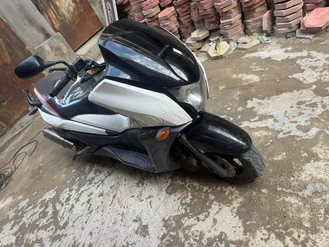 سلام عليكم  دراجه
فاز 2016  ياباني نوزل  كفاله
عامه   مكينه سبانه ما مدوده عليه
جيب اي فيتر وتعال  بيه  3 انضمه اوتو وكير وسبورت
داجه 16  وبيه مجال حك الجيه
 رقمي ***********
