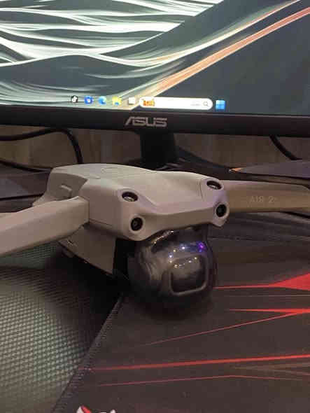 🔥 للبيع — DJI Air 2S 🔥
درون نضيفة جداً وما بيها أي مشاكل، استخدام خفيف ومعتنى بيها كلش.

📦 المحتويات:
• الطيارة + الريموت
• 3 بطاريات أصلية
• فلاتر ND عدد 4
• جنطة أصلية
• كامل الملحقات بدون نقص
•قطعه ل حماية الگمبل والكاميرا
*ملاحضه: الگمبل او الكاميرا مابيهن اي خلل وممتعرضات ل اي ضربه يعني جديده ب معنى الكلمه
💰 السعر: 1,300,000 دينار قابل للتفاوض
📍 الموقع: النجف
📞 للتواصل: ***********

الدرون جاهزة للفحص والتجربة امام المشتري
