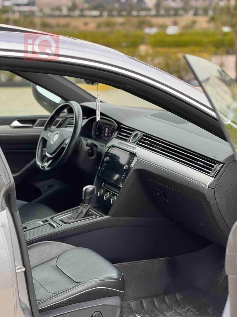 سلام عليكم بيع مستعجل  أرتيون موديل ٢٠٢٠ سياره نظيفة جداً ماشية ٧٥الف كيلو   سياره حادثها جاملغ وبنيد مصبوغ بدون ايرباكات السياره تخم تاير جديد بطارية جديده الموصفات نص فتحه شفتات استيرن كامره قلابة  كشنات جلد تدفئة كشنات كشنات جلد سياره فول نقطة عمياء ردرات امامي خلفي سياره متعوب عليها ٢١$ وبيها مجال  ***********
