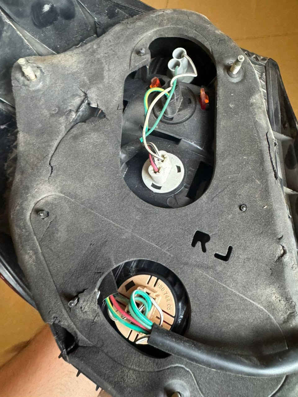 زوج بك لايت كامري 2003-2004 تفصيخ ياباني اصلي شركه 
سعر الزوج 85 الف


**إذا كنت صاحب هذا الإعلان وتريد حذفه لأي سبب، رجاءا أرسل رسالة إلى الدعم الفني**