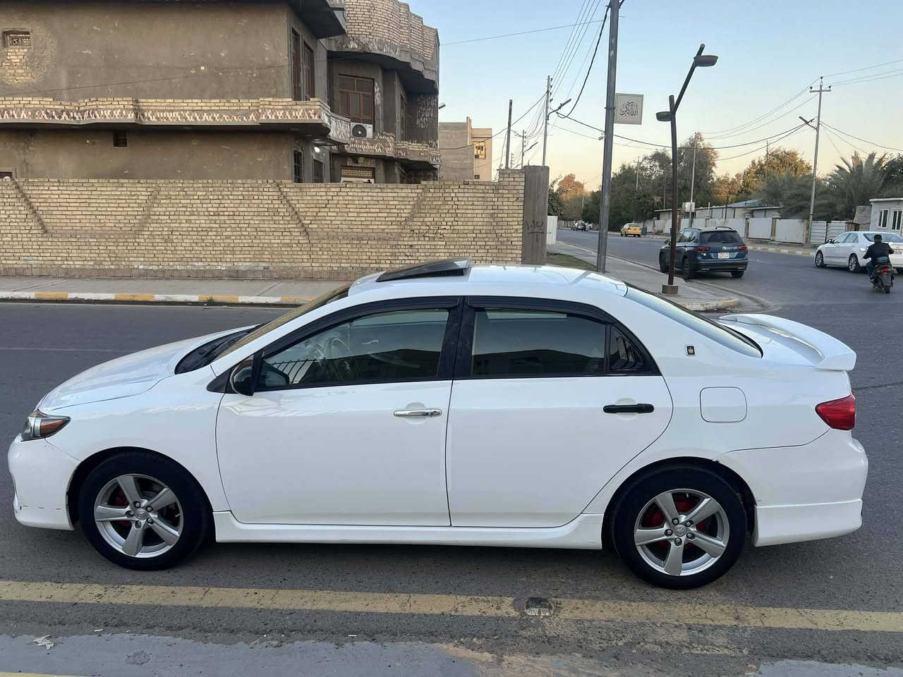 كورلا 2013 اس رقم بغداد مشروع وطني تحويل ثاني يوم شرط اكاتبك عقد مروري
وارد أمريكي بدون ايرباك حادث فقط بنيد مبدل بلادي نفس اللون باقي كفاله من ضرر
حادث بالعراق مابيها خلاص 

صور الحادث مرفق بالمنشور
مكينه 1800
ماشيه 164
تبريد شغال
السعر 125 وبيها مجال للشراي
مكان السياره فلوجه حي العسكري قرب سيطره الموظفين
*********** واتساب 
***********
