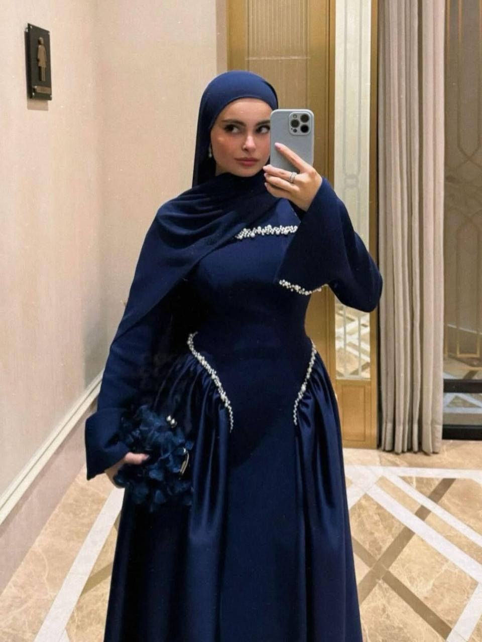 فستان خامه دابل مطعم ستن
ايطالي كوالتي عالي 
قياس 48/46/44/42/40/38/


**إذا كنت صاحب هذا الإعلان وتريد حذفه لأي سبب، رجاءا أرسل رسالة إلى الدعم الفني**