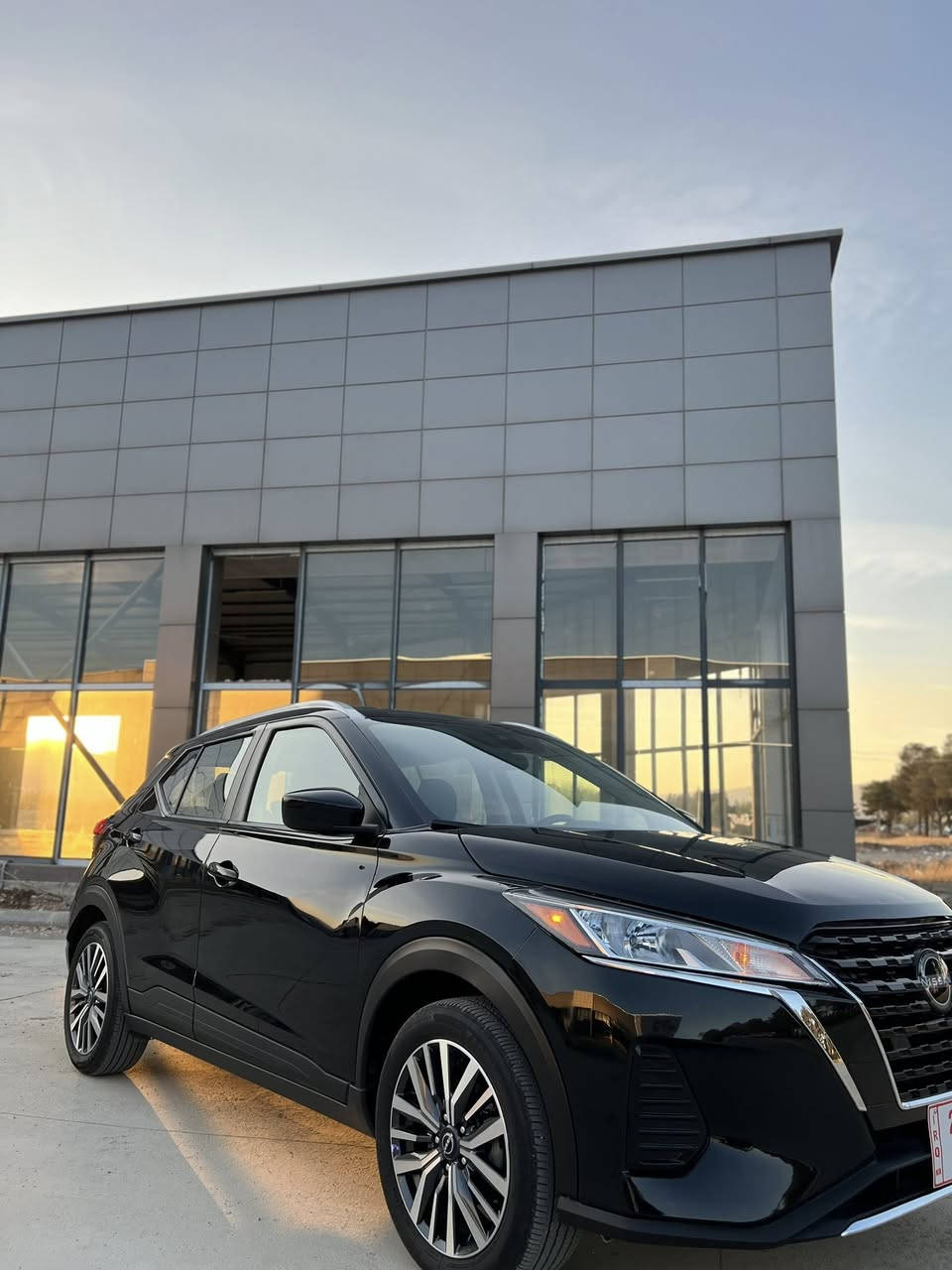 فرۆشتنی خێرا 🔥 نیسان کیکس مۆدێلی2024 مواسەفات SV تەنها 11مایل رۆشتووە 2 بەسمەی شەریکەی لە گەڵە نمونە لە جوانی بێ شخوت وێنەی حادیسەکەم داناوە سۆنەرەکەشم داناوە ٢ مانگ کاتی لە گەڵە قفڵی ١١٨ وەرەقە*********** واتسئاپ
