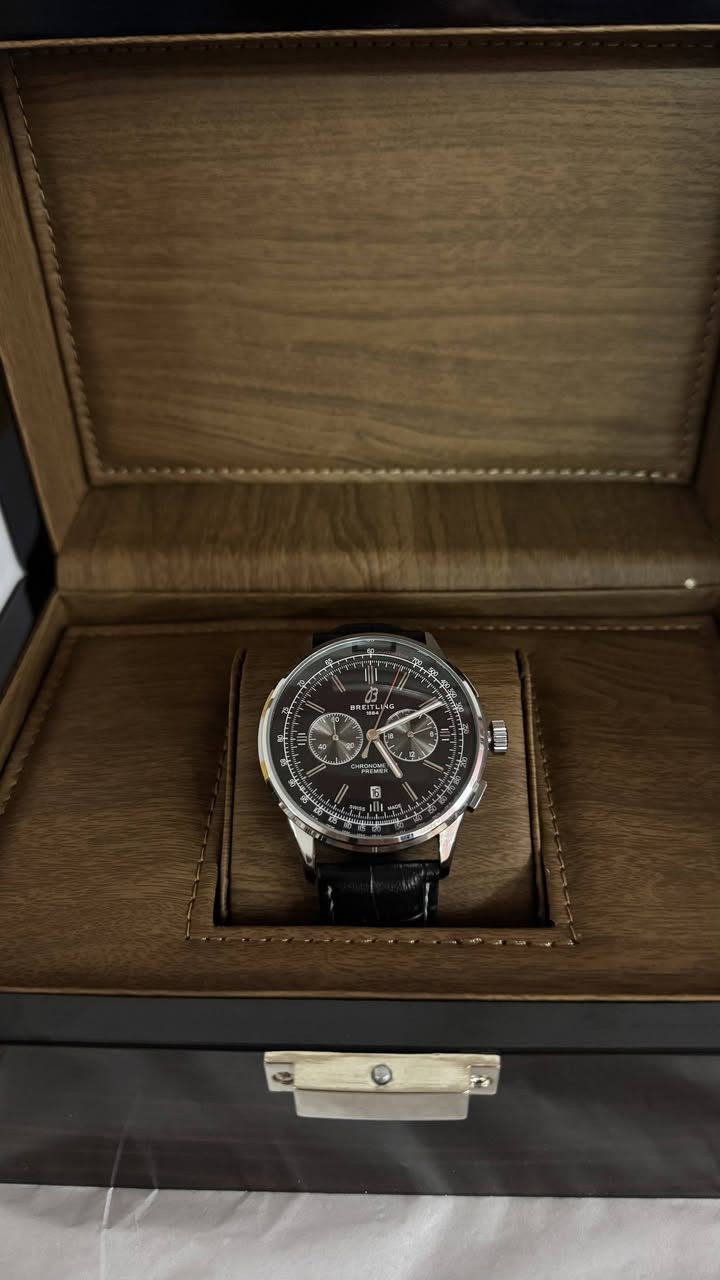 ساعة ماركة breitling كلاسيكية أصلي مع بوكس صاجي السعر 55 ويا التوصيل السعر قفل


**إذا كنت صاحب هذا الإعلان وتريد حذفه لأي سبب، رجاءا أرسل رسالة إلى الدعم الفني**