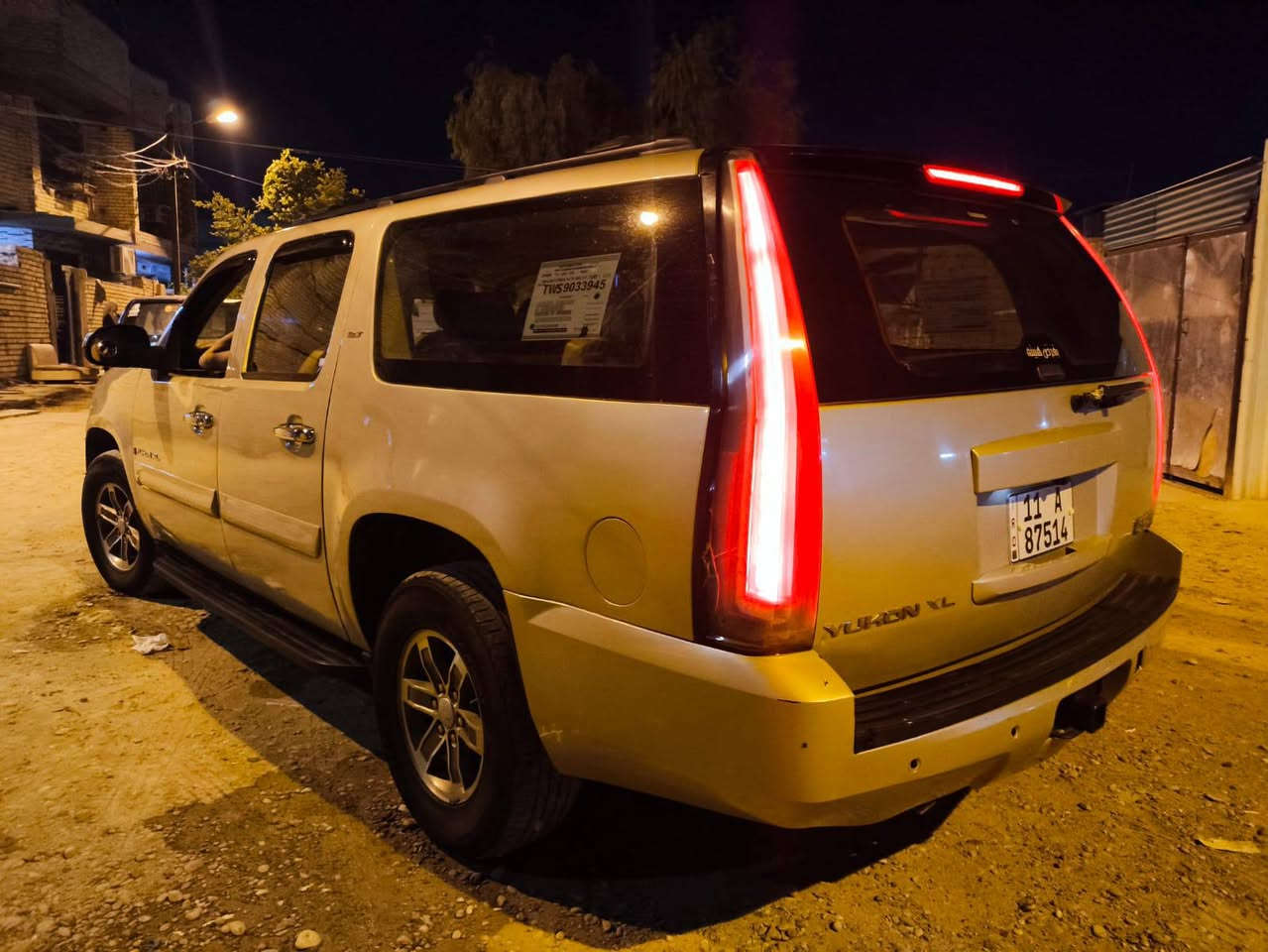 السلام عليكم 
جمسي يوكن طويلة SLT
2008 لون ذهبي رقم بغداد 
محرك 5300 الكير 700
تبريد ثلج 
السعر 140وبيهة مجال
رقم الموبايل *********** واتساب وماسنجر فقط
