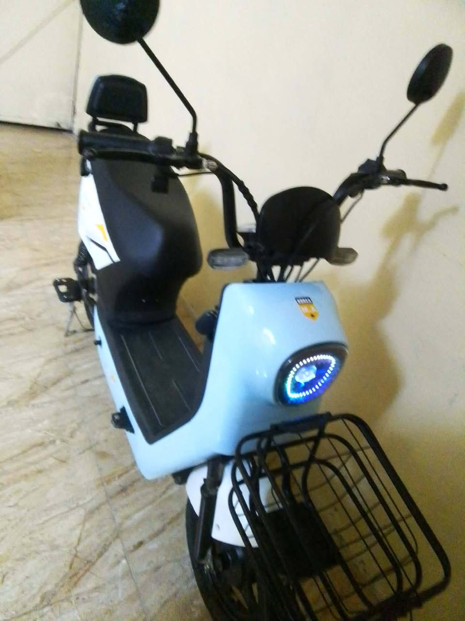 مأطور شحن للبيع السعر ٢٥٠ الشاري ينتصل ‏‪***********‬‏
