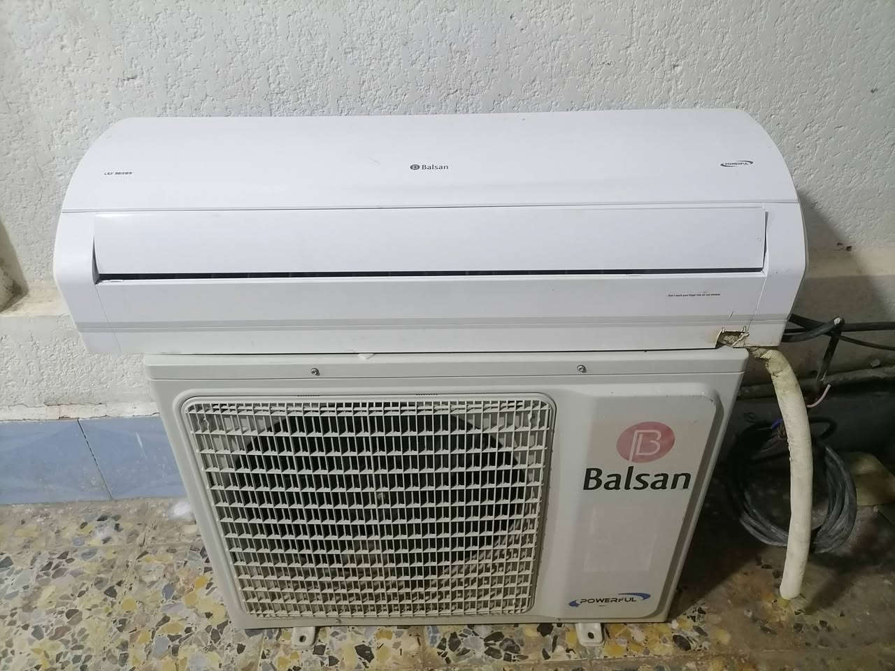 غراض منزليه نضيفه كلش للبيع كلمن وسعره اتصال هاتفي ***********
