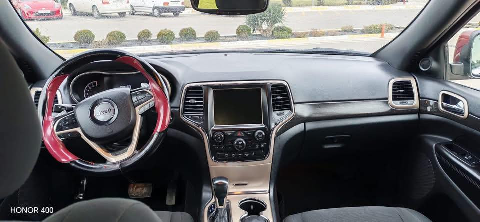 جيب لاريدو موديل2017ماشيه163ميل كير محرك مكفوله وارد امريكي بدون ايرباك سياره جديده حلوه عنوان سليمانيه السعر188بيها مجال***********
