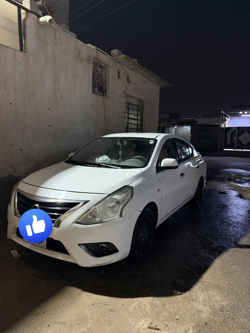 سني موديل 21  كير ومكينة وتبريد مكفولات بيها بابين اليمنى صبغ وبيها الجاملغ الكدام مبدلات للجمالية مكانها بصرة سنويتها بيها بـعــد شهر 
سعرها 88 وبيها مجال 
مكانها البصرة
+964 770 345 9064
