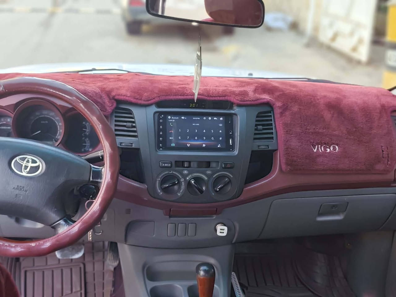 السلام عليكم ✋
السعر....184 ومجال بسيط .... بيع فقط 
تويوتا هايلوكس دبل قمارة 
موديل 2011 رقم سليمانية بأسمي شرط التحويل وكاله  
محرك بشرط ما مفتوح .
كير اوتماتيك . الكير والمحرك مكفول .
تخم تايرات جديد بطارية جديد . 
مكفوله من الحادث والصبغ .فقط بيه بارد سونار مرفق 
ماشية 390 الف . بدون نقص 
عنوان ديالى . جلولاء . 
رقم تلفون . ***********
