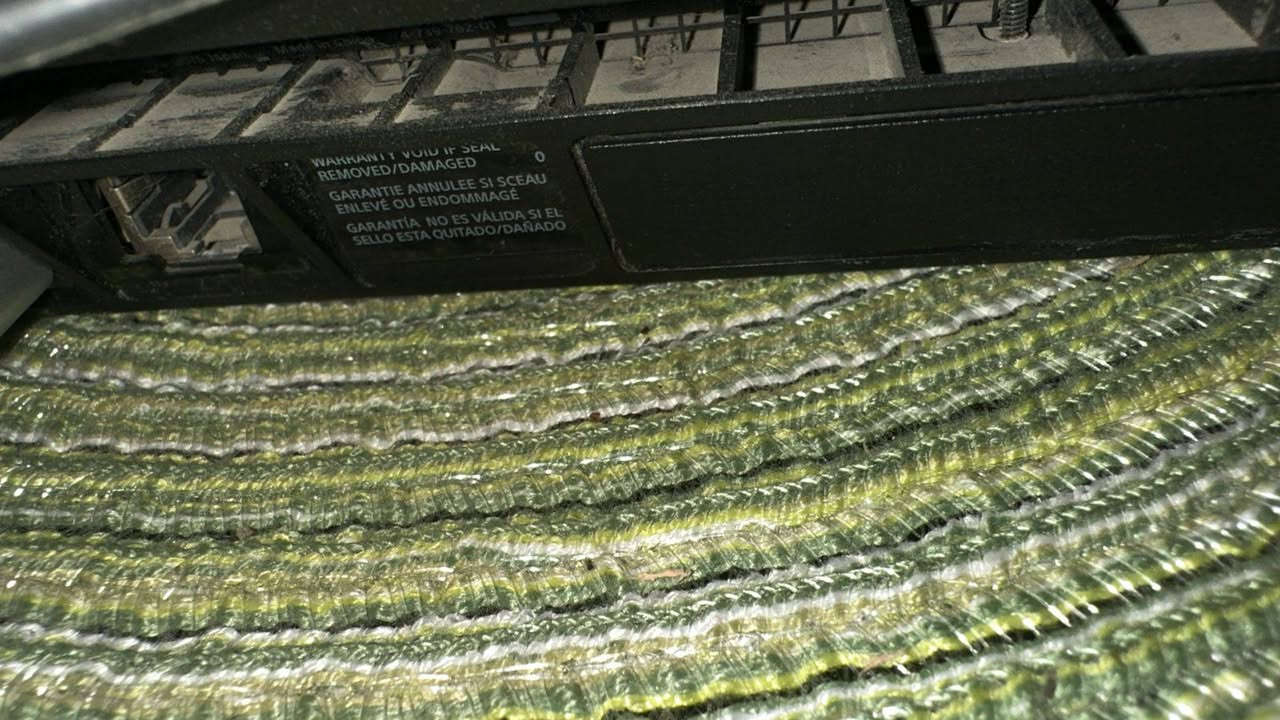 سلام عليكم بلي 4 سلم نص تيره  اونلاين بي شتراك شهرين بلس ما مفتوح ويه دركسون كير اوتو ويه يدات 2 اصليات جهاز اي خلل مابي بس تنظيف تنظفه سعره ٢٥٠وبي مجال  مكاني نجف حي ميسان رقمي ***********
