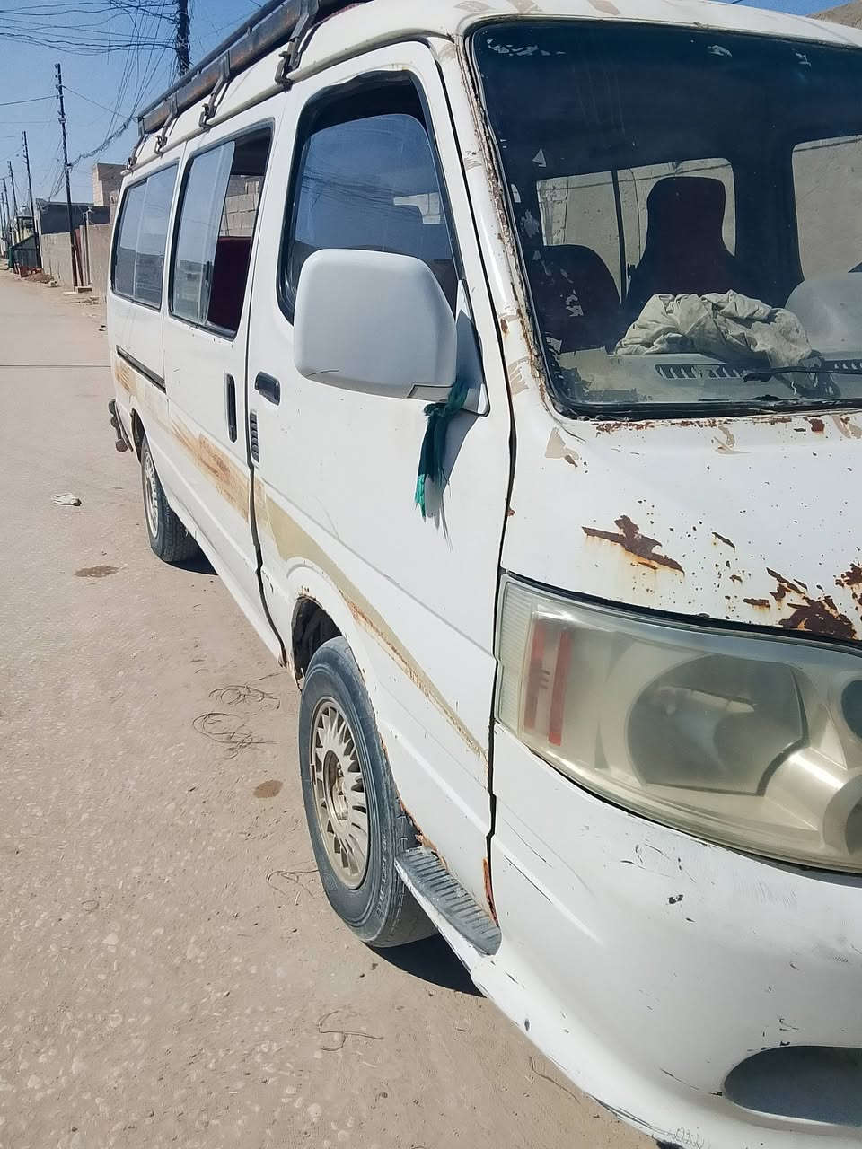 السلام عليكم سياره فتون موديل 2008 سياره عارضينها ب 20 وبيها مجال رقمها بابل احمر ماكينه اوكير الراس الثور فيشه وبطل 2.5 اوتوماتيك السياره سياره جير مكينه اكسين زينات مكان النجف الاشرف ***********
