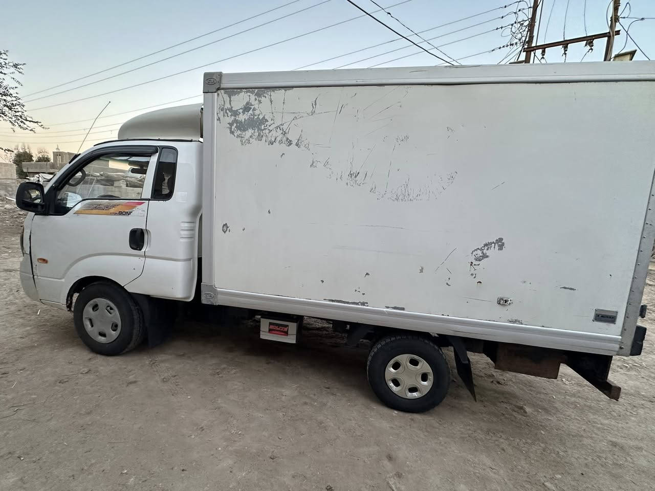 سلام عليكم سياره كيه براد مديل 2013 سياره جاهزه من كلشي سياره  خير من الله سعر ١٢٥ وبي مجال   مكان حله تصال عل رقم ***********
