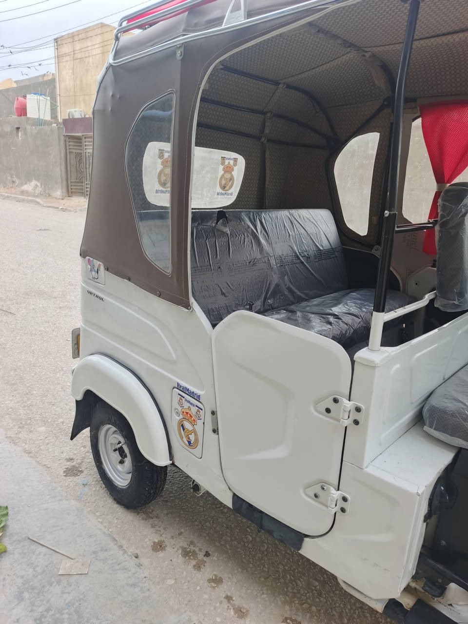 تكتك 2022 شهر 8 رقم إنكليزي 
كفالة عامة ماعدا شوية فوك الجاملغ مكاني كربلاء 
سعرها 8000 
***********
