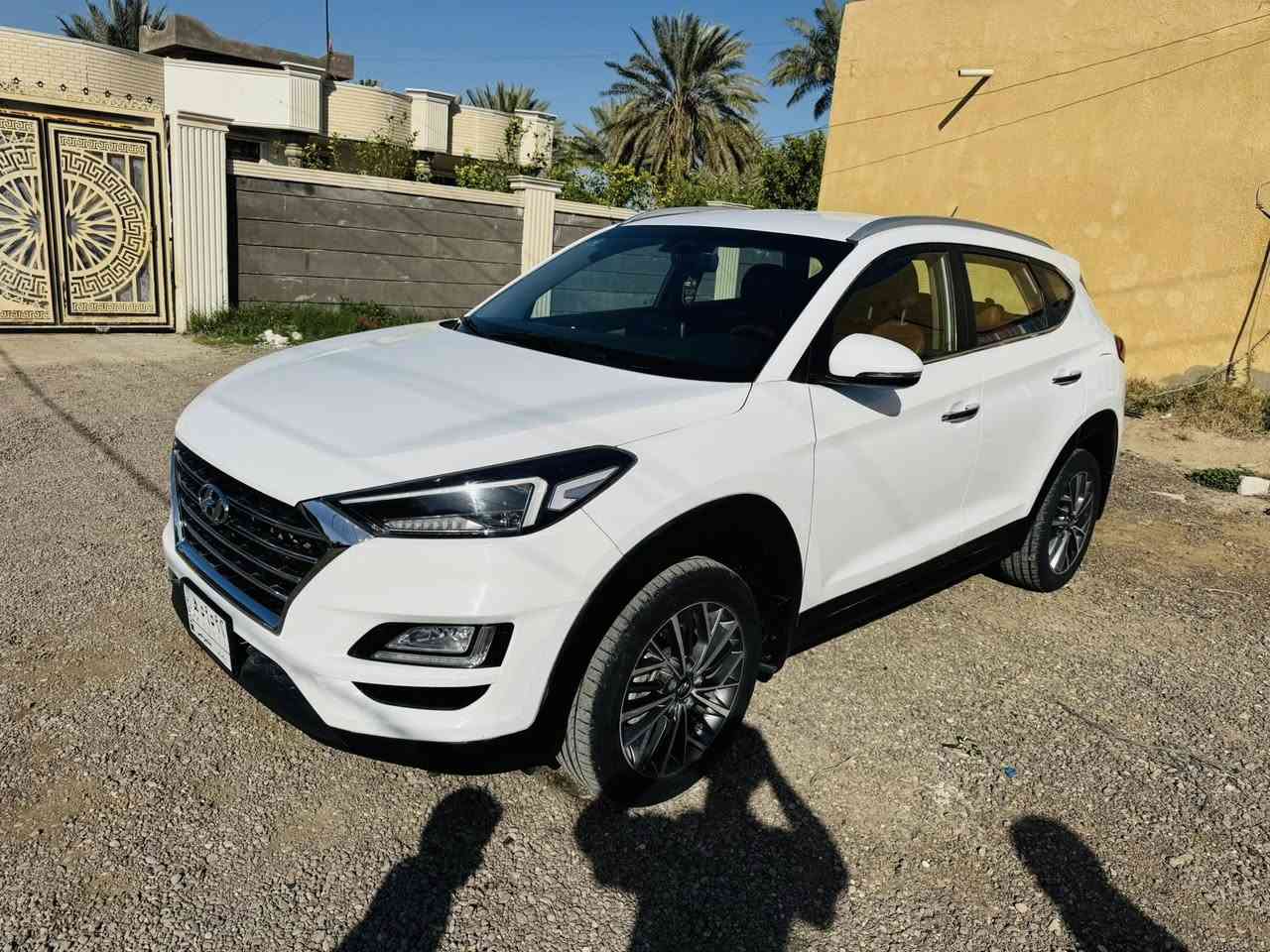 السلام عليكم للبيع توسان خليجي موديل 2019 خليجي مكفوله من الصبغ والضربه بيه شبر باب السايق بارد والباقي مكفوله فول مواصفات ماعدى الفتحه ماشيه 86الف السياره جديده ماناقصه اي شي رقم بغداد بسمي مكينه وكير حداديه مكفول السياره جديده احلى من الصوره السعر 205 وبيه مجال للاستفسار الاتصال بالرقم *********** مكانه بابل قرب سيطره الاثار
