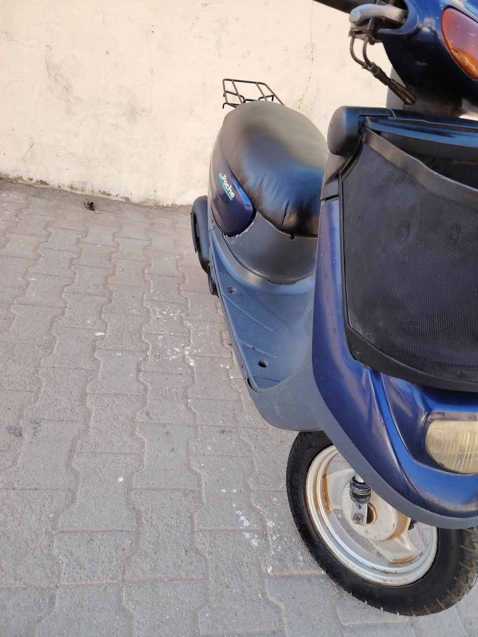 دراجه منغولي كلش حلوه شغاله سلف لايتات اشاير *********** كامله من كلشي احلى من الصور سعرهه 300 بيه مجال
