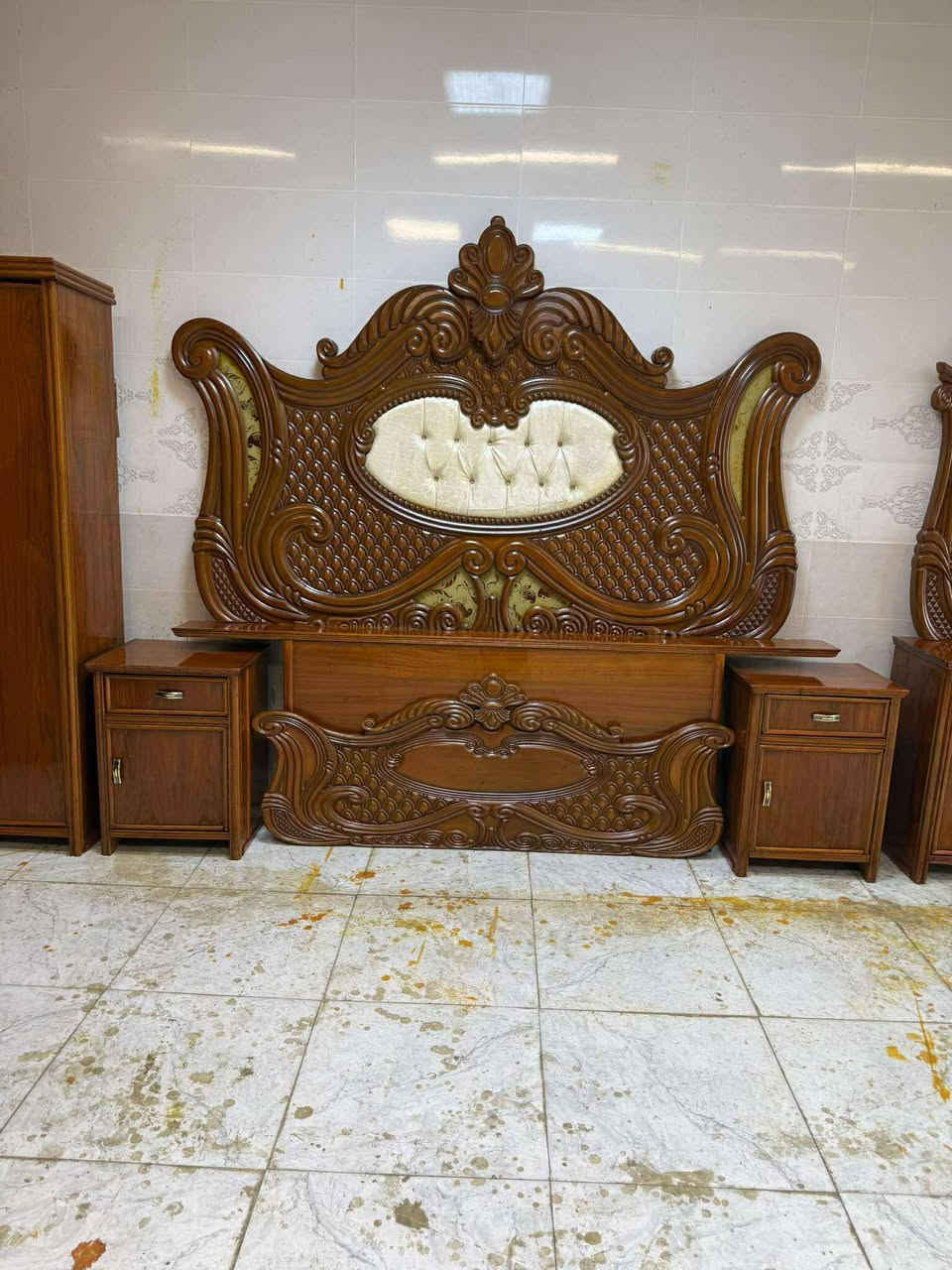 صاج عراقي ب800وبيهامجال وي الشد والنقل داخل بغداد للحجز خاص او واتساب ***********
