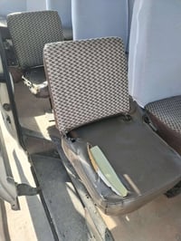 قلاب ثنين للبيع نضيافات بس مقعد يرادله دوشمه ضهر مدوشم سعره ٧٠ الف مكا...